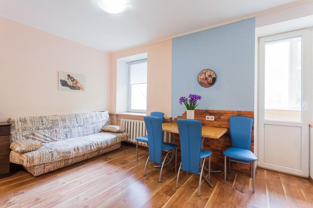 Cozy Apartments Near Olympic Stadium Kiev Bagian luar foto